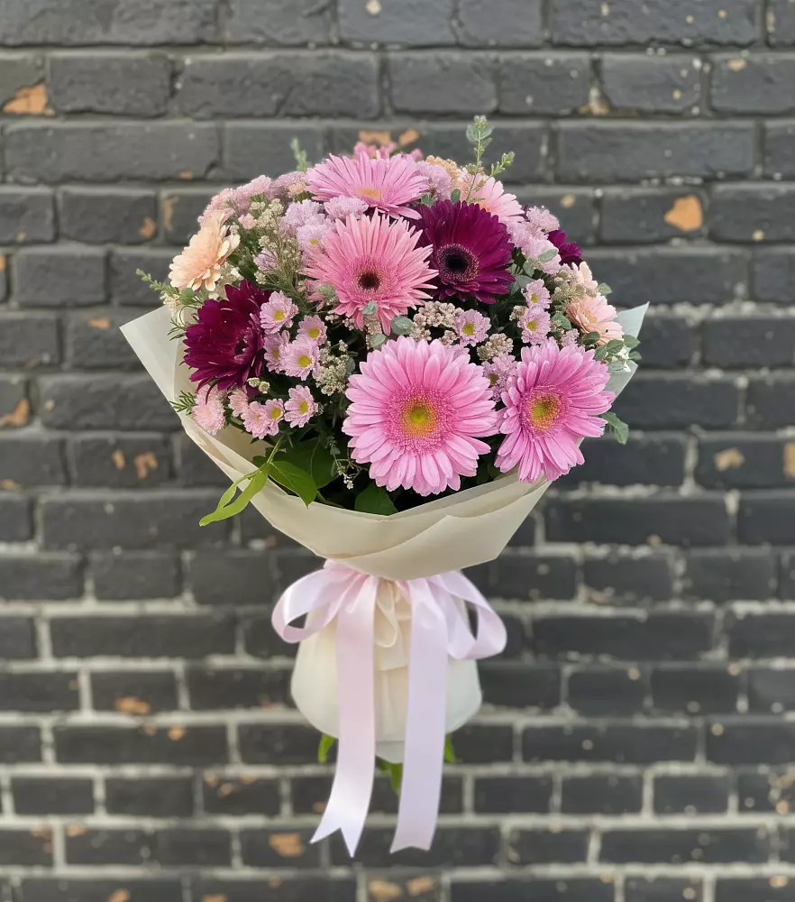 Букет цветов из: Герберы и Хризантемы в Перевозе