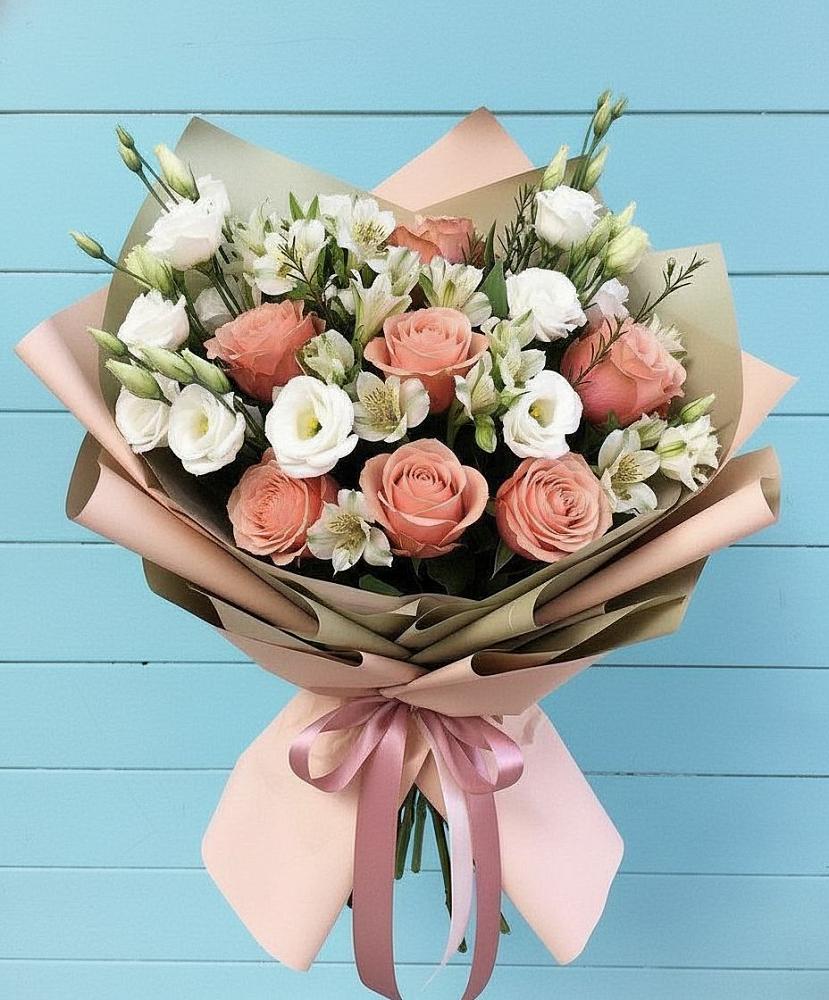 Букет цветов из: Розы, Альстромерии и Лизиантусы в Перевозе
