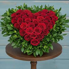 Цветочная композиция из Розы в виде сердца в Перевозе