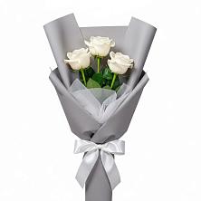 Букет 3 белые розы в Перевозе