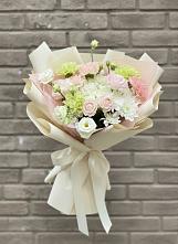 Букет цветов из:  Гвоздики, Розы, Лизиантусы и Хризантемы #REPLACE_PRED# Перевозе