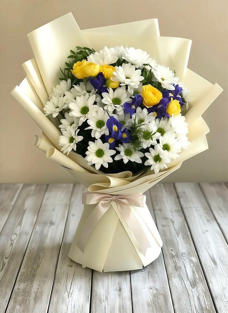 Букет цветов из: Ирисы, Хризантемы и Розы в Перевозе