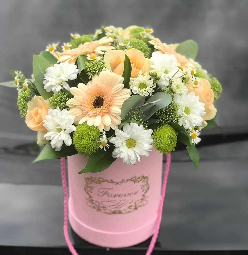 Цветочная композиция из Розы, Герберы и Хризантемы в шляпной коробке в Перевозе