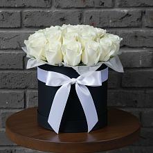 Цветочная композиция из Розы в шляпной коробке в Перевозе